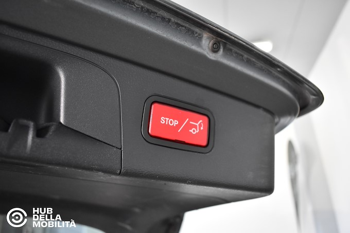 MERCEDES-BENZ GLC 220 d 4Matic Premium Night Edition